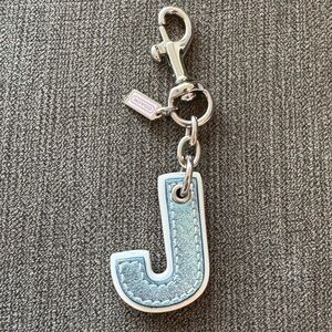 🔑Vintage J coach keychain! Like new! Metallic blue/pink and silver.